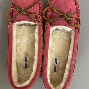Girls Minnetonka Moccasins